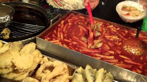  브라더의 떡볶이 거리 공연! 한국 팬들과 함께한 환상적인 한밤중 만남